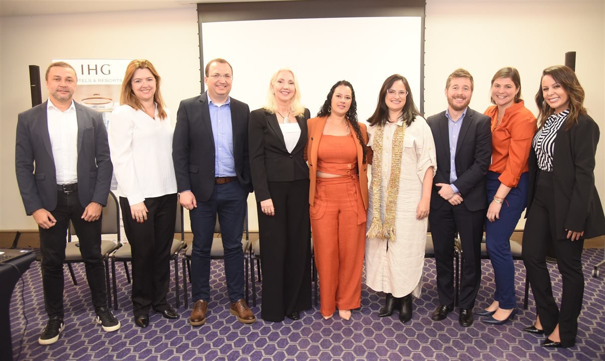 Amauri Ribeiro, da CWT, Cynthia Hohl, da JBS (TMG), Anderson Serafim, da Azul, Monica Nardo, da Lufthansa, Ivana Tenório, do Amadeus, Manuela Bernardes, da Flytour Business Travel, Danillo Barbizan, da Delta, Ana Paula Zuppi, da Gol, e Vivane Lucena, da PwC (TMG)