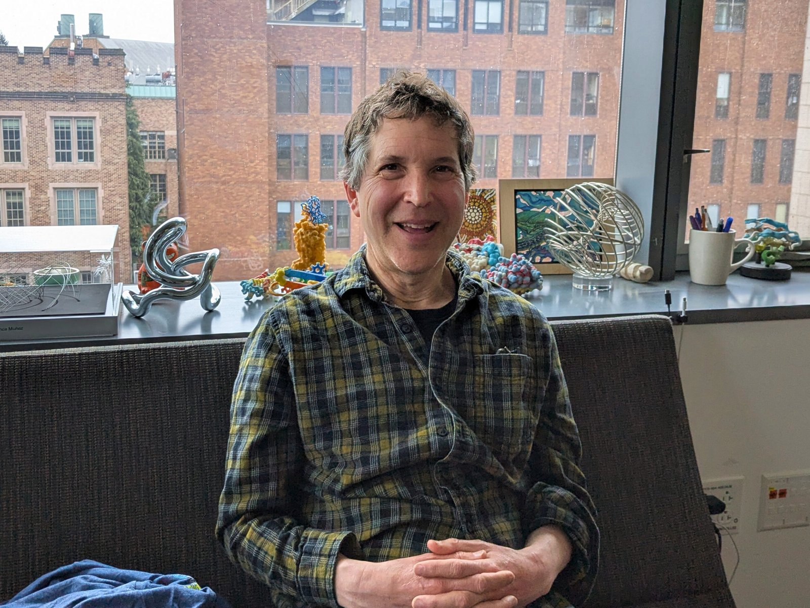 Do Nobel Buzz à Hir Halt: Trump Funding Cuts