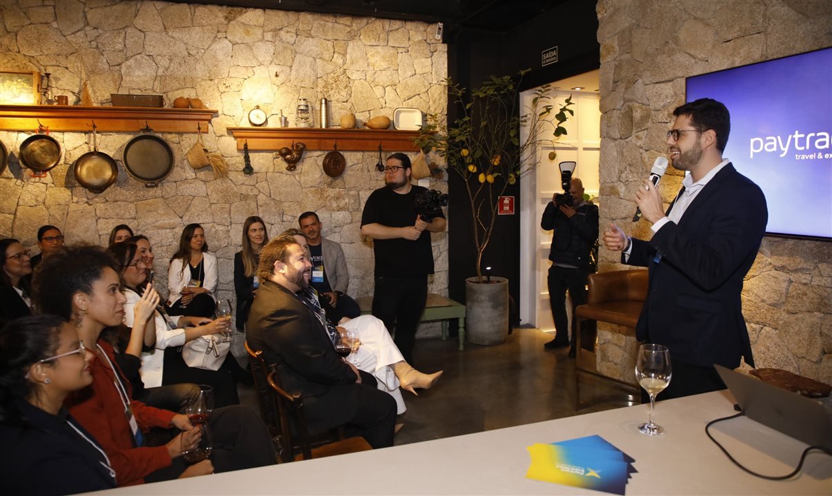 A economia gerada pode chegar a até 290%, dependendo da antecedência e da sazonalidade da compra