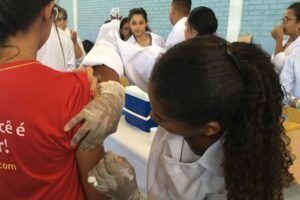 Vacinação contra a febre amarela  no Brasil