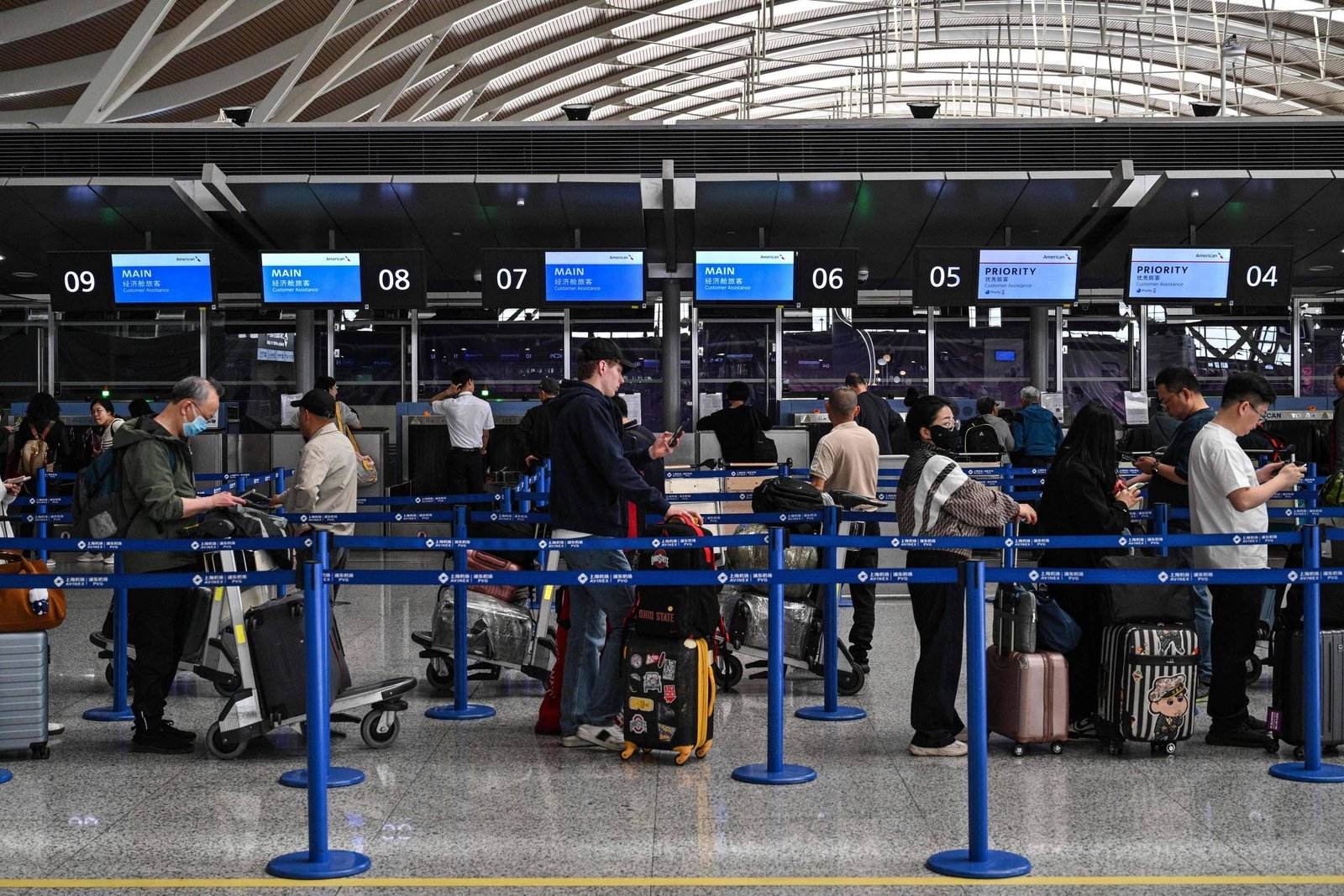 China proíbe power banks sem certificação em voos - 02/07/2025 - Tec