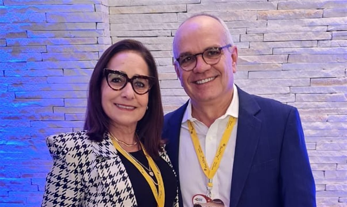 Livia Azzuz Athayde e Ezio Athayde de Souza Junior, do Grupo Tastur