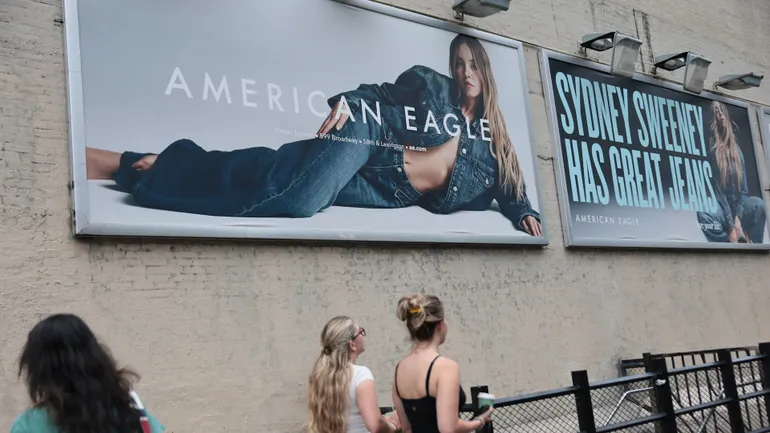 O marketing de celebridades da American Eagle atrapalhou clry - e novos clientes