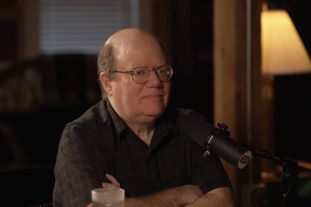 Cofundador da Wikipédia inspira Musk a criar site rival - 25/10/2025 - Tec