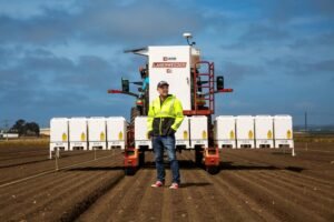 Carbon Robotics levanta US$ 20 milhões enquanto fabricante de LaserWeeder planeja novo ‘robô de IA’ secreto para fazendas