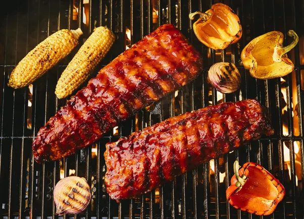 Dentro da campanha para reposicionar a carne suína para a Geração Z, consumidores millennials