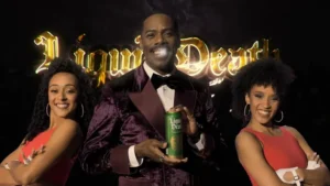 Trilha da campanha: Liquid Death lança um comercial dentro de 'The Running Man'