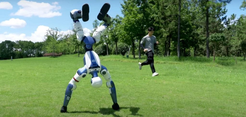 China acelera robôs humanoides e pode chegar à produção em massa antes da Tesla