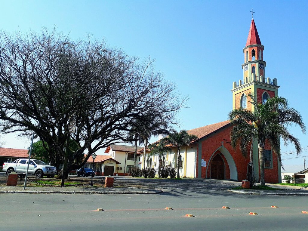 Essa cidade no interior do Paraná une clima europeu, tradição holandesa e tecnologia