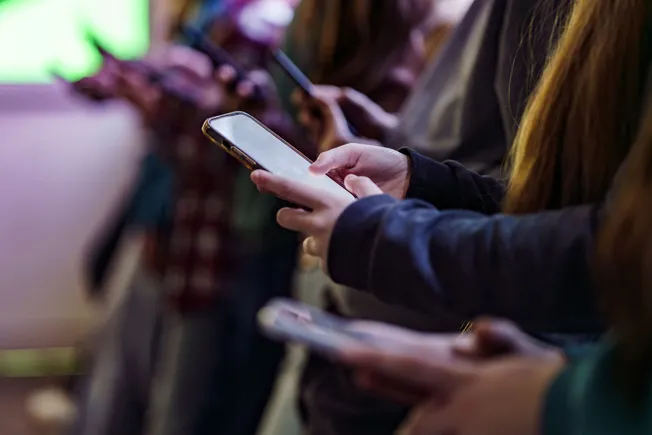 Os consumidores em 2026 estarão cheios de paradoxos, prevê Dentsu