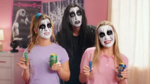 Elf e Liquid Death se reúnem para Lip Embalms na TikTok Shop