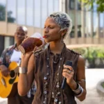 Folgers mistura jingles icônicos com músicas de 'acordar' de vários anos e gêneros