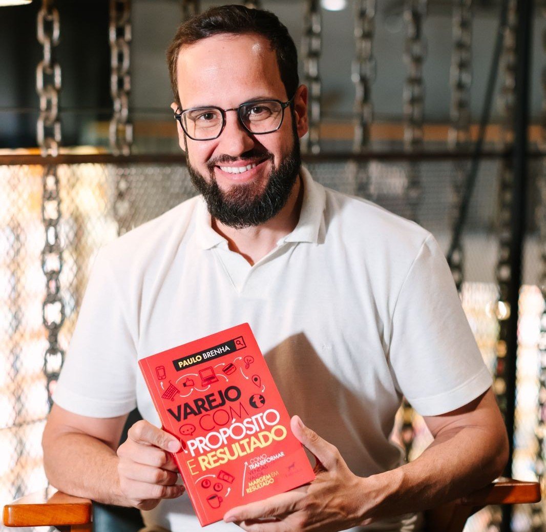 Quem decide a compra agora: o consumidor ou a inteligência artificial? A nova era do varejo segundo Paulo Brenha