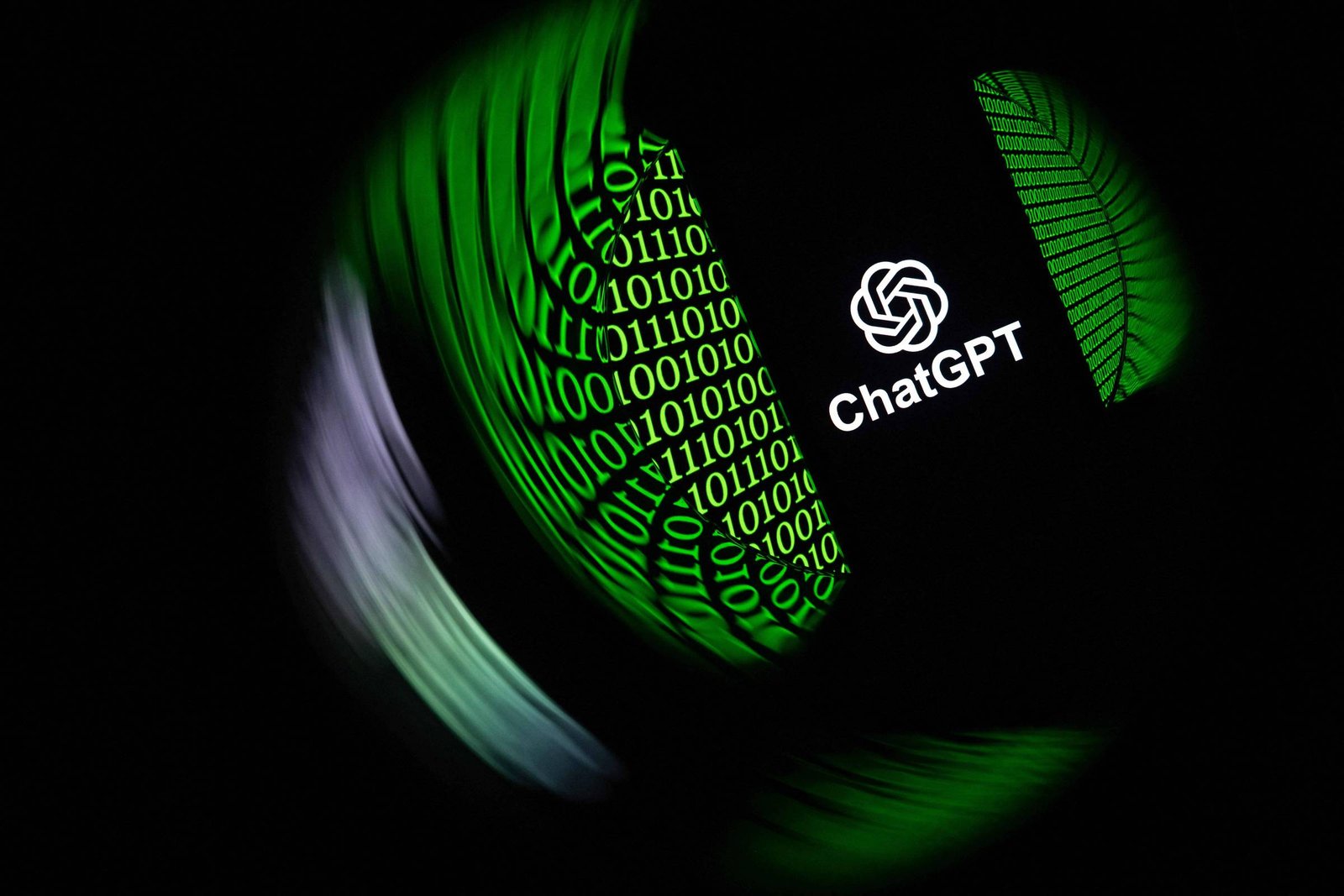 ChatGPT vs Claude: OpenAI compara novo GPT a ‘IA perigosa’ – 23/04/2026 – Tec