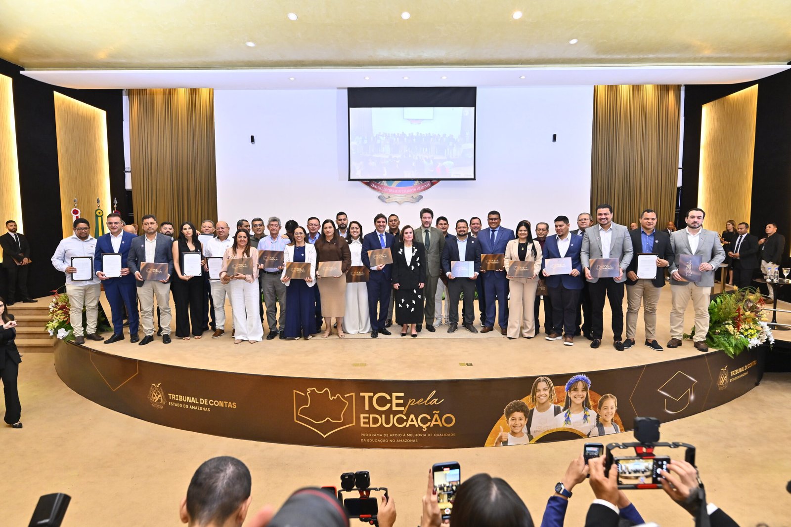 Como mais de 3,8 mil escolas do Amazonas estão se mobilizando para melhorar a qualidade da educação pública