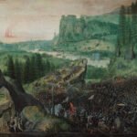 Cena de batalha medieval com dois grandes exércitos armados em confronto em terreno montanhoso e florestado. No fundo, um castelo sobre penhasco e uma cidade próxima a um rio. Soldados com lanças, bandeiras vermelhas e armaduras ocupam a maior parte da imagem, com cavalaria e infantaria em formação densa.