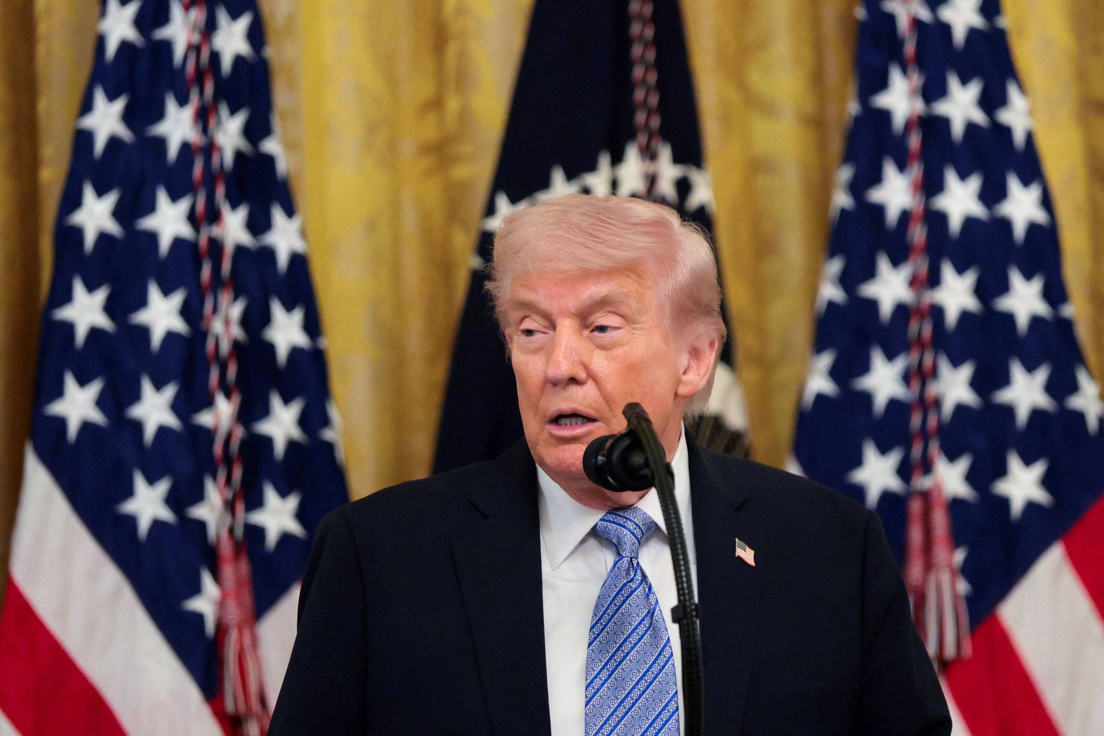 Trump recua e considera supervisão governamental de IA – 04/05/2026 – Tec