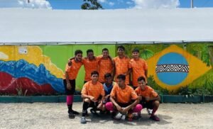 Como o futebol une migrantes e indígenas em Roraima