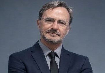 Escritor sul-mato-grossense apresenta plano estratégico de 20 anos para o Brasil e encaminha proposta aos deputados federais