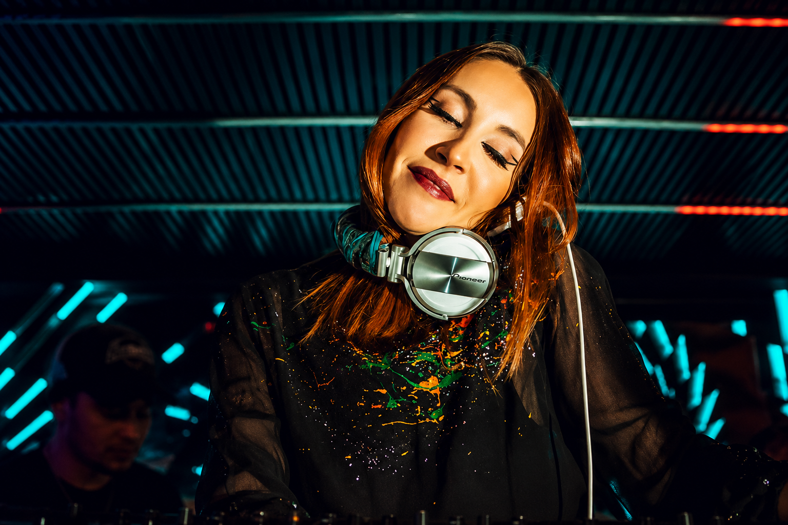 Quinta-feira no 300 Sky Bar combina música, gastronomia e o horizonte de São Paulo