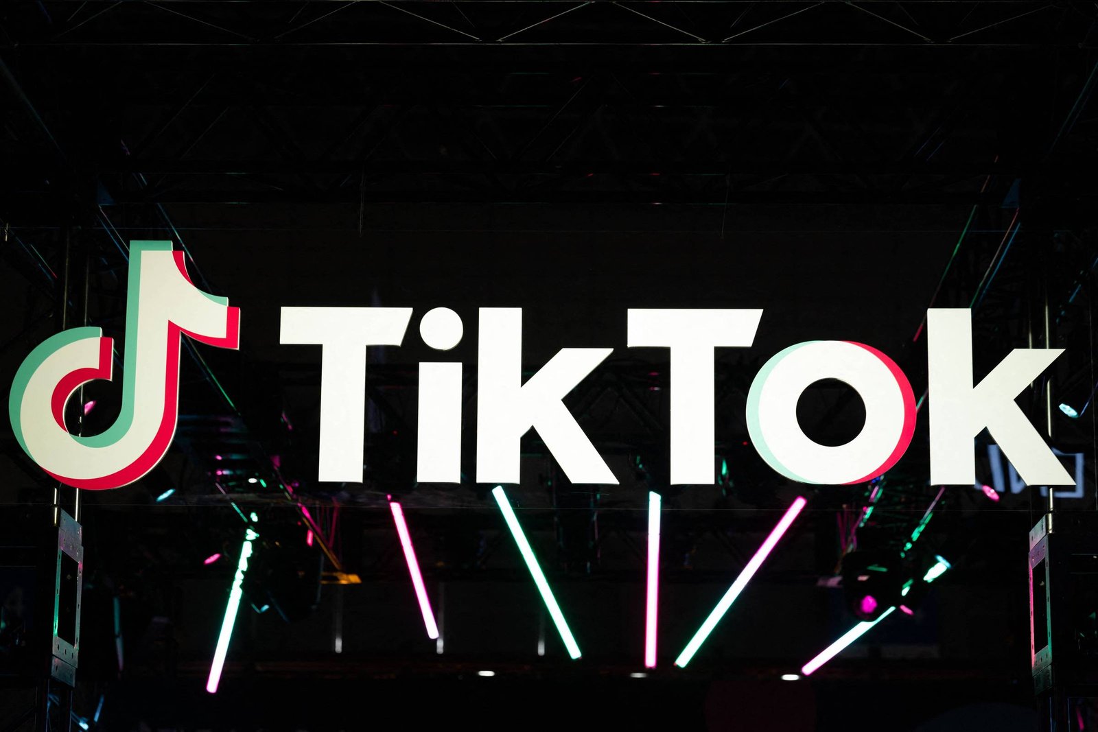 TikTok enfrenta 1º julgamento nos EUA sobre saúde mental – 26/09/2026 – Tec