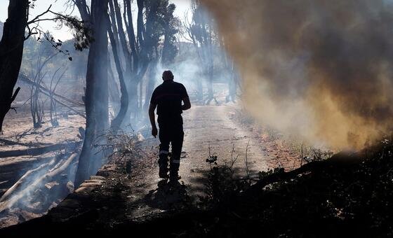 Condições áridas ampliam risco de incêndios em regiões frias da Europa