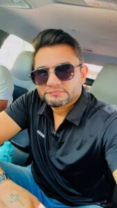 Sou Jamys Vasconcelos, empresário e empreendedor atuante no desenvolvimento de negócios relacionados à energia solar,
