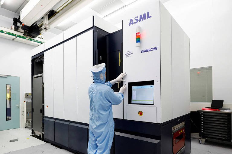 ASML diz que demanda por IA excederá até 2028 a capacidade das máquinas para fabricar chips – 14/10/2026 – IA